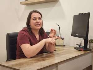 Johannie Martin, infirmière clinicienne et gestionnaire des soins infirmiers à la pharmacie.