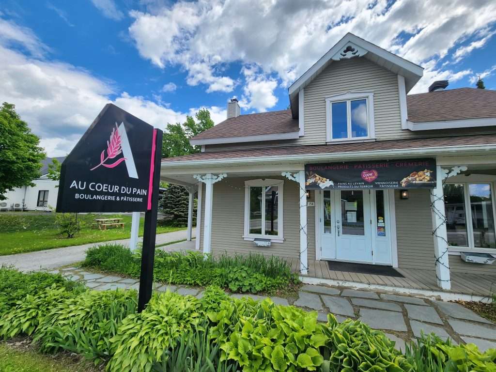 bâtisse de la boulangerie Au Coeur du Pain à Racine