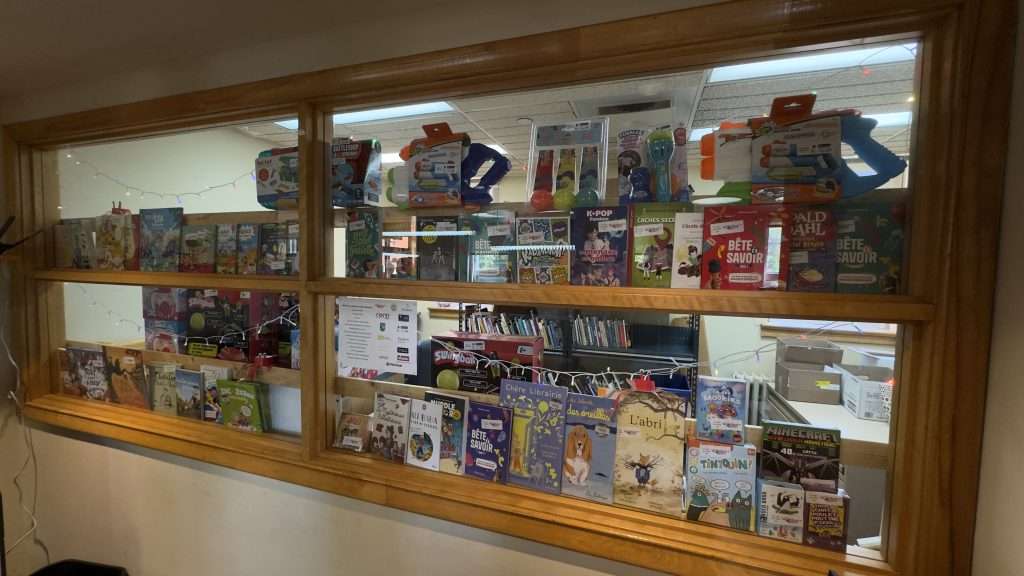 Vitrine de livres pour enfants