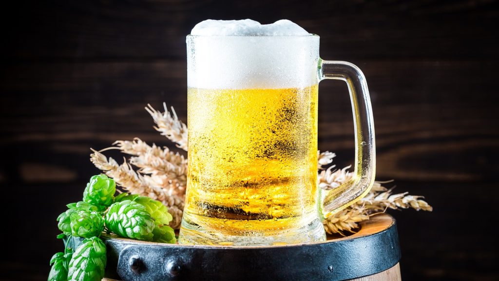Journée mondiale de la bière Image d'un verre de bière